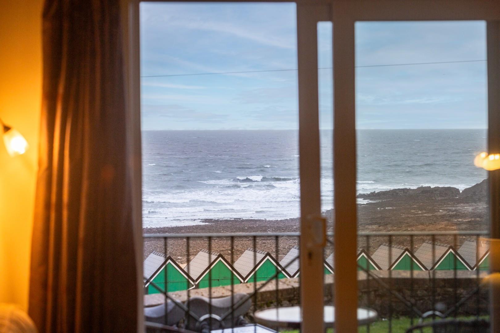 Crawshay court, Langland Bay Road, Langland, Swansea, SA3 4QZ